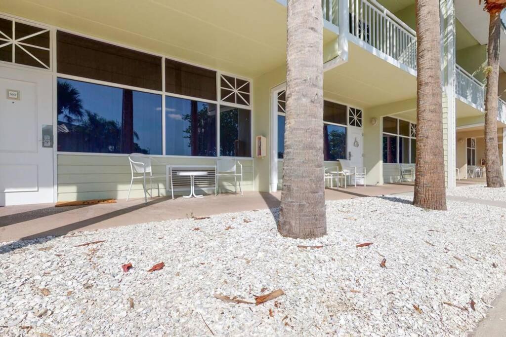 Sea Breeze, Studio 510, Beach Steps Away!+Pool+Wifi Ruskin Exterior foto