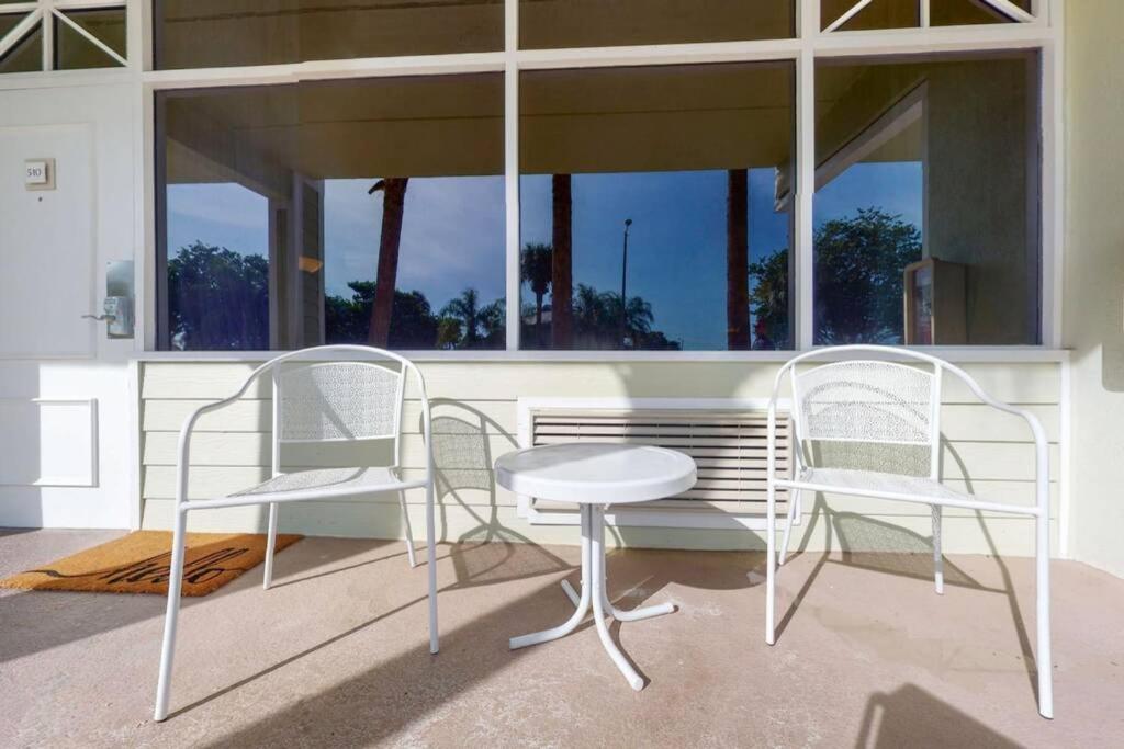 Sea Breeze, Studio 510, Beach Steps Away!+Pool+Wifi Ruskin Exterior foto