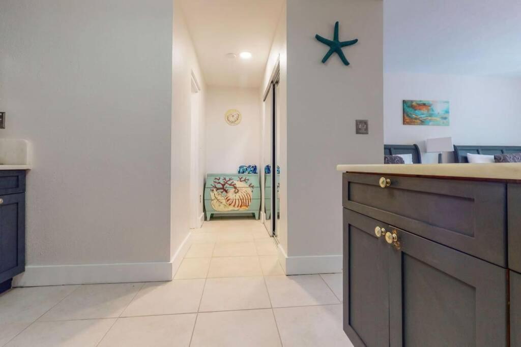Sea Breeze, Studio 510, Beach Steps Away!+Pool+Wifi Ruskin Exterior foto